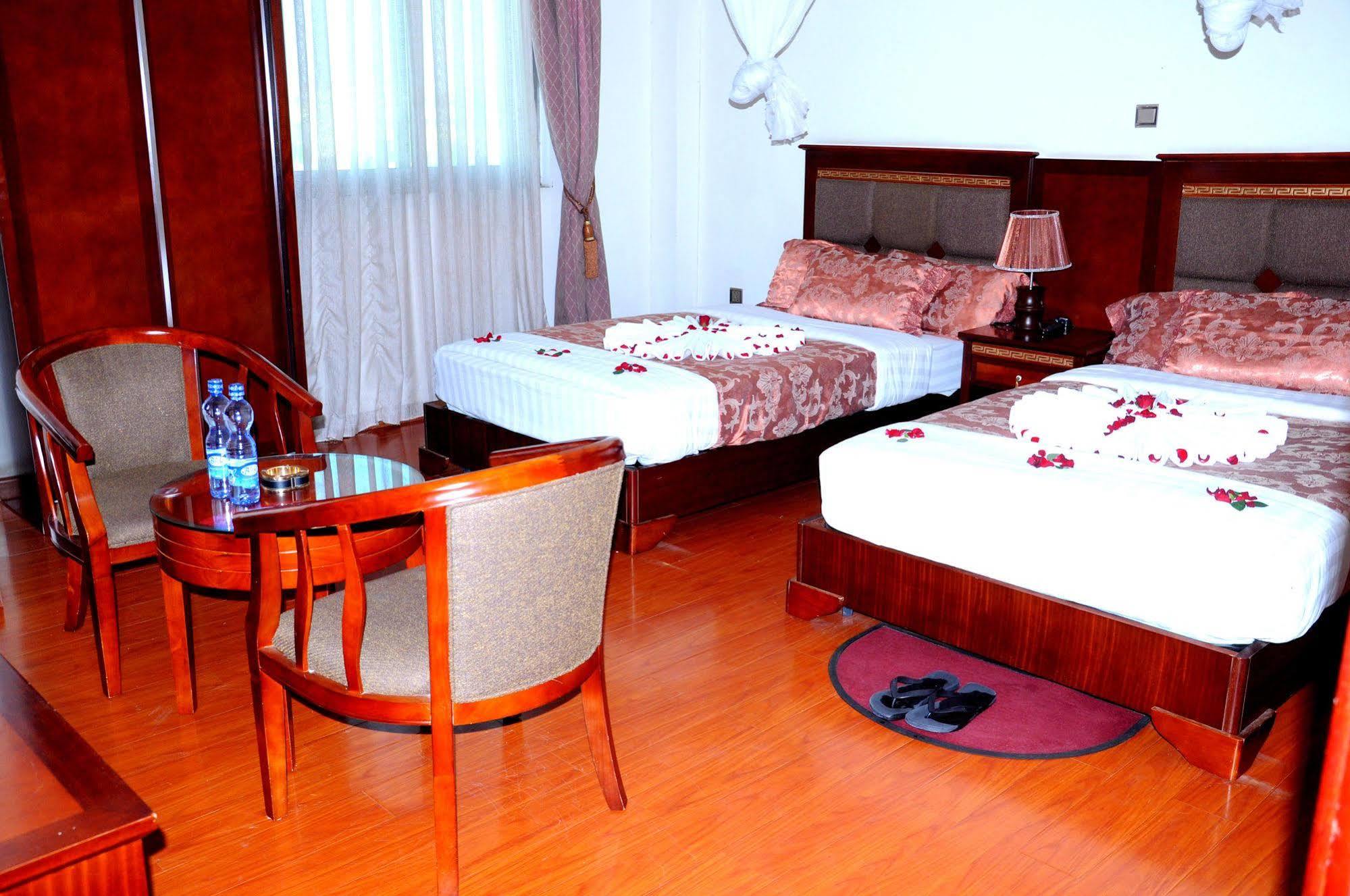 Addis Amba Hotel Bahir Dar Exteriör bild