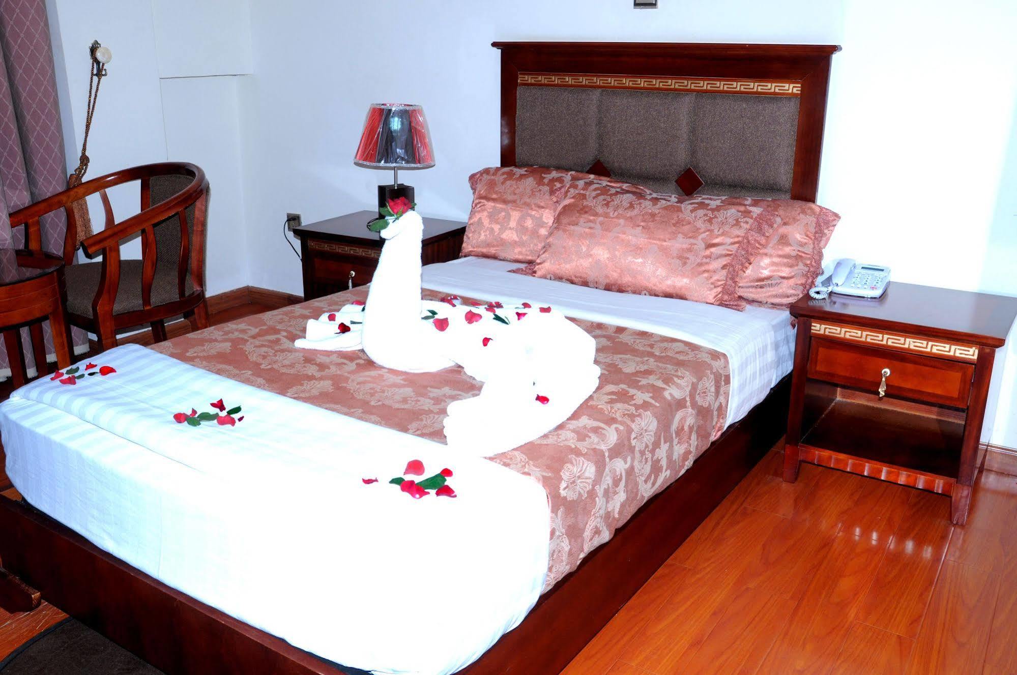 Addis Amba Hotel Bahir Dar Exteriör bild